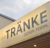 Zwei Glatzen tanken Super